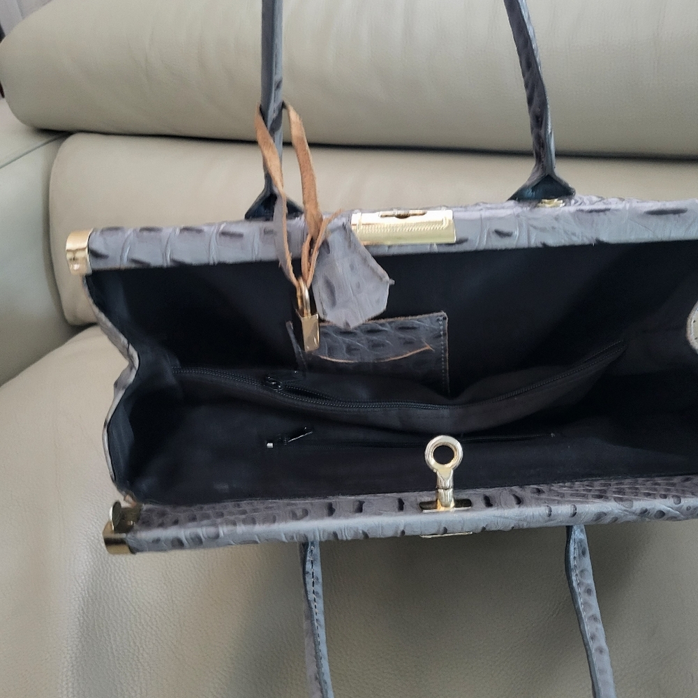 Grey Purse - Picture 3 of 5